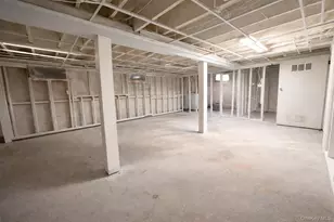 9 Katie Ct, Lake Grove, NY 11755 - Photo 14