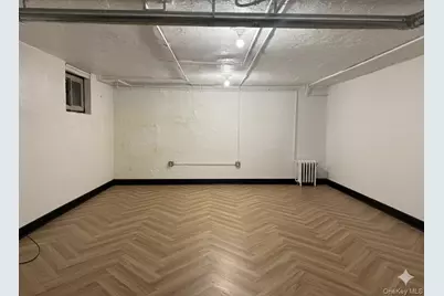 4017 194th Street #1R, Bayside, NY 11358 - Photo 6