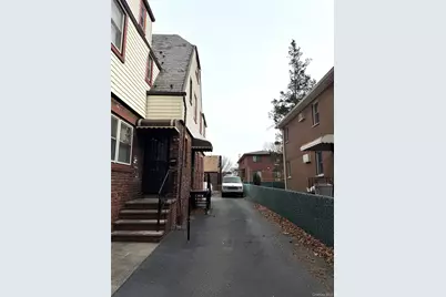 4017 194th Street #1R, Bayside, NY 11358 - Photo 2