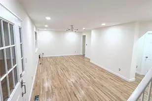 31 N Cozine Rd, Manorville, NY 11949 - Photo 10