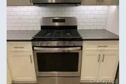 580 W Montauk Highway #22, Lindenhurst, NY 11757 - Photo 8