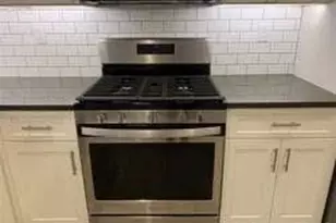 580 W Montauk Hwy, Lindenhurst, NY 11757 - Photo 8