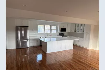 751 Centerwood Street, West Babylon, NY 11704 - Photo 2