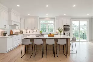 2 Lee Pl, Old Bethpage, NY 11804 - Photo 2