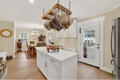 1408 Henry Avenue, Mamaroneck, NY 10543 - Photo 6