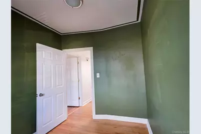 60-48 80th Avenue, Glendale, NY 11385 - Photo 22