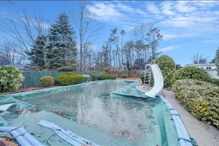 39 2nd Pl, Central Islip, NY 11722 - Photo 8