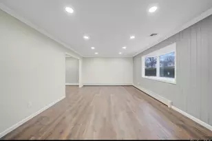 39 2nd Pl, Central Islip, NY 11722 - Photo 10