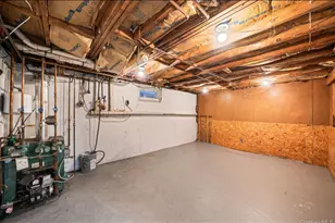 39 2nd Pl, Central Islip, NY 11722 - Photo 30