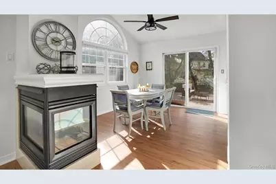 601 Pebble Beach Path, Riverhead, NY 11901 - Photo 6