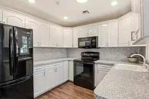 360 Woodbridge Dr, Ridge, NY 11961 - Photo 10