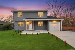 4 Dourland Rd, Medford, NY 11763 - Photo 2