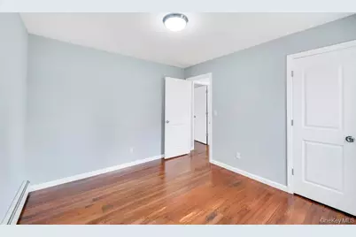 4 Dourland Road, Medford, NY 11763 - Photo 36