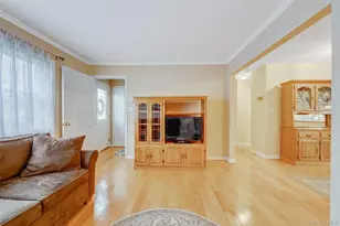 204 Maeder Ave, Merrick, NY 11566 - Photo 14