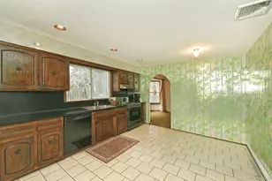 99 Oakfield Ave, Dix Hills, NY 11746 - Photo 10
