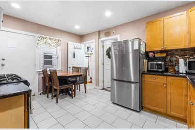 42 Warren Street, New Rochelle, NY 10801 - Photo 4