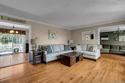 358 Rider Avenue, Patchogue, NY 11772 - Photo 4