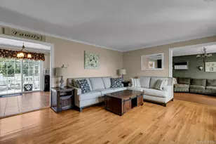 358 Rider Ave, Patchogue, NY 11772 - Photo 4