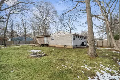 4 Laurel Lane, Shirley, NY 11967 - Photo 22