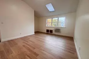 61-45 Parsons, Fresh Meadows, NY 11365 - Photo 4