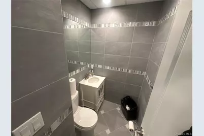 135 Rockaway, Lawrence, NY 11559 - Photo 2