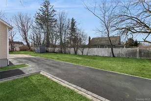 232 Berkshire Dr, Farmingville, NY 11738 - Photo 48