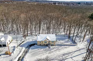 31 Greenshire Way, Walden, NY 12586 - Photo 2