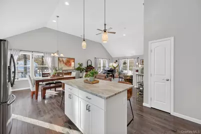 31 Greenshire Way, Walden, NY 12586 - Photo 14