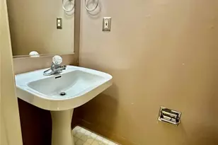 66 Creekside Cir, Spring Valley, NY 10977 - Photo 8