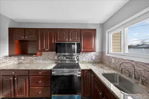 21 Somerset Road N, Amityville, NY 11701 - Photo 6