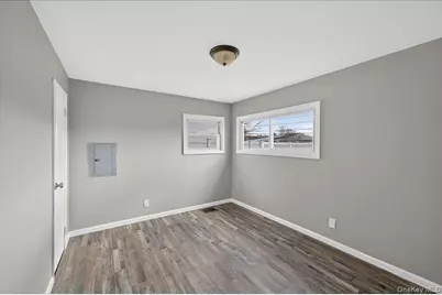 21 Somerset Road N, Amityville, NY 11701 - Photo 8