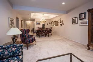 37 Windwatch Dr, Hauppauge, NY 11788 - Photo 18