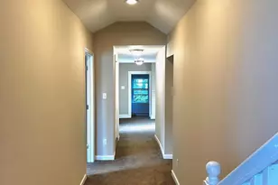 181 Mansion St, Poughkeepsie, NY 12601 - Photo 2