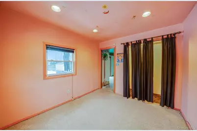 778 Terry Road, Hauppauge, NY 11788 - Photo 18