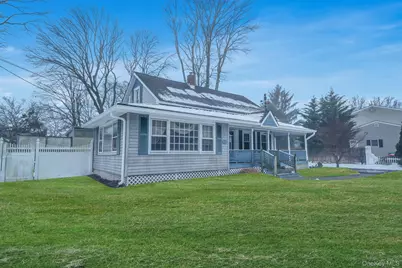 778 Terry Road, Hauppauge, NY 11788 - Photo 2