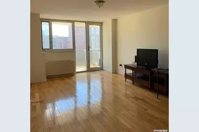 133-38 Sanford Avenue #7E, Flushing, NY 11355 - Photo 2