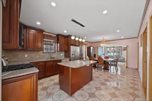 81-32 265th St, Glen Oaks, NY 11004 - Photo 12