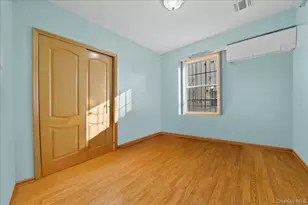 81-32 265th St, Glen Oaks, NY 11004 - Photo 14