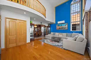 81-32 265th St, Glen Oaks, NY 11004 - Photo 4