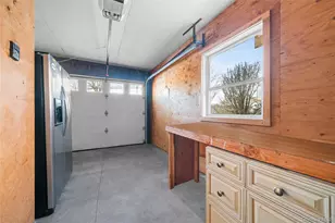 60 Pickwick Ln, North Babylon, NY 11703 - Photo 30