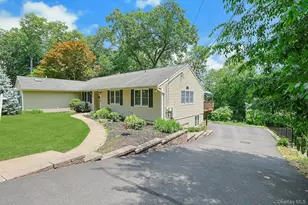 42 Briarwood Dr, New City, NY 10956 - Photo 2