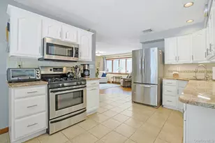 42 Briarwood Dr, New City, NY 10956 - Photo 12