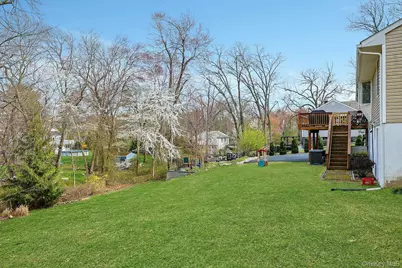 42 Briarwood Drive, New City, NY 10956 - Photo 4