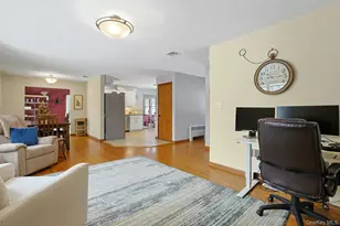 42 Briarwood Dr, New City, NY 10956 - Photo 8