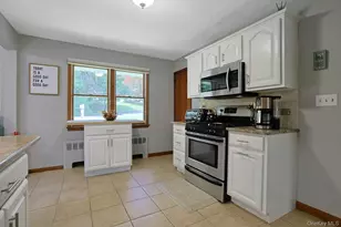 42 Briarwood Dr, New City, NY 10956 - Photo 16