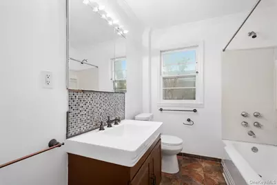 171 Norman Road, New Rochelle, NY 10804 - Photo 8