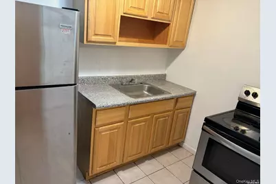 686 E 223rd Street #B, Bronx, NY 10466 - Photo 2