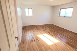 945 Derrick Adkins Ln, West Hempstead, NY 11552 - Photo 4