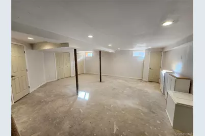 945 Derrick Adkins Lane, West Hempstead, NY 11552 - Photo 10