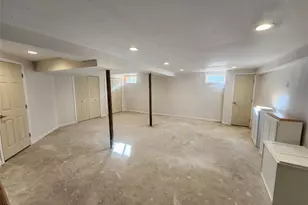 945 Derrick Adkins Ln, West Hempstead, NY 11552 - Photo 10